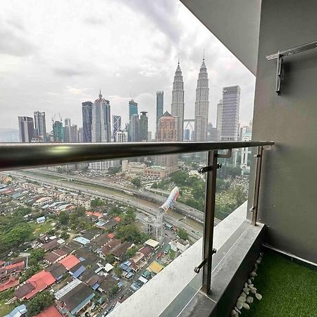Legasi At Kampong Bahru With Full Kl View, 10Min Walk Train Station & Klcc Apartment Kuala Lumpur Exterior photo